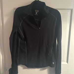 Mountain Hardware 1/4 zip sports top